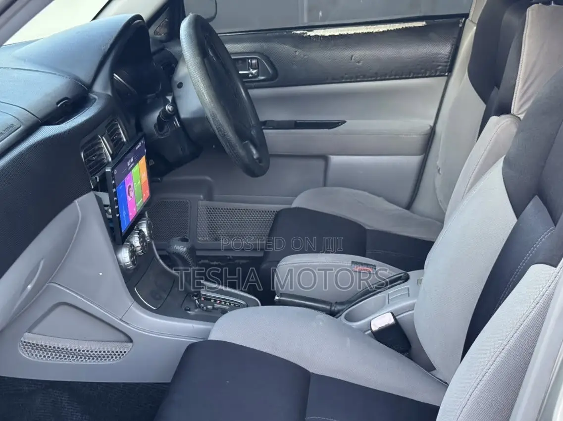 Subaru Forester 2004 Silver
