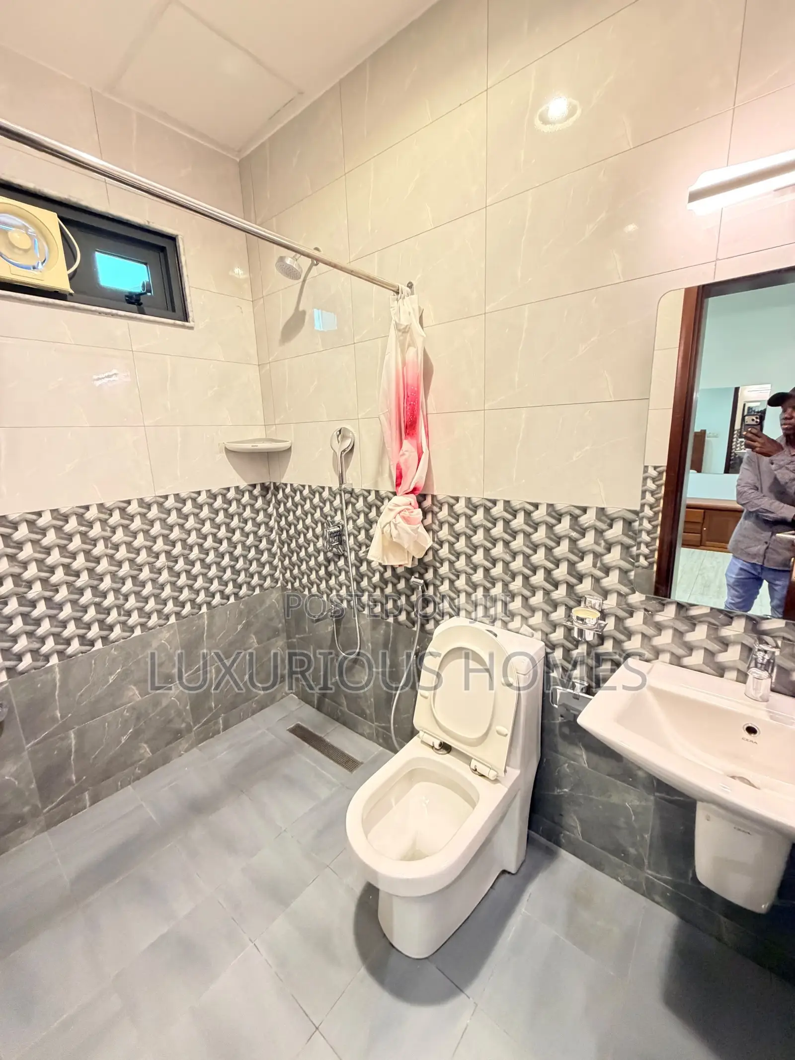 Furnished 3bdrm Apartment in Msasani for rent