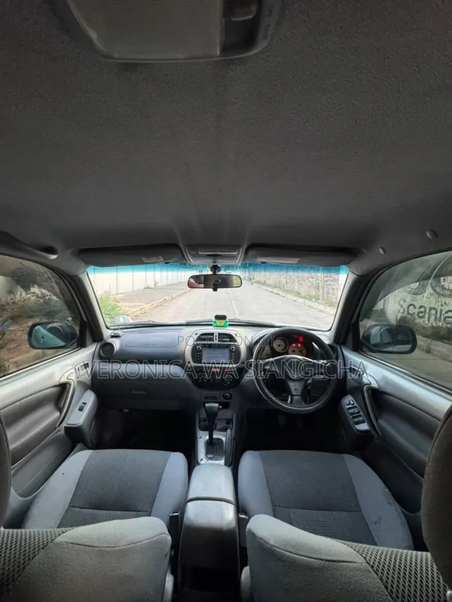 Toyota RAV4 Automatic 2003 Silver
