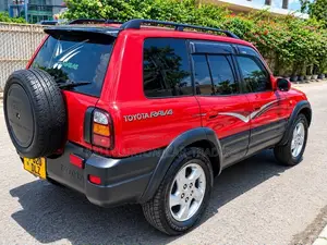 Toyota RAV4 1999 Red