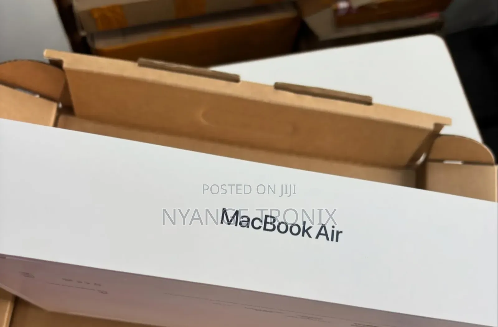 New Laptop Apple MacBook Air 2026 M5 16GB Apple M5 SSD 512GB