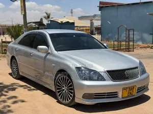 Toyota Crown 2006 Silver