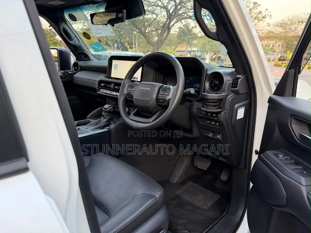 Toyota Land Cruiser Prado 2024 White