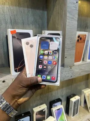 New Apple iPhone 13 128 GB Pink