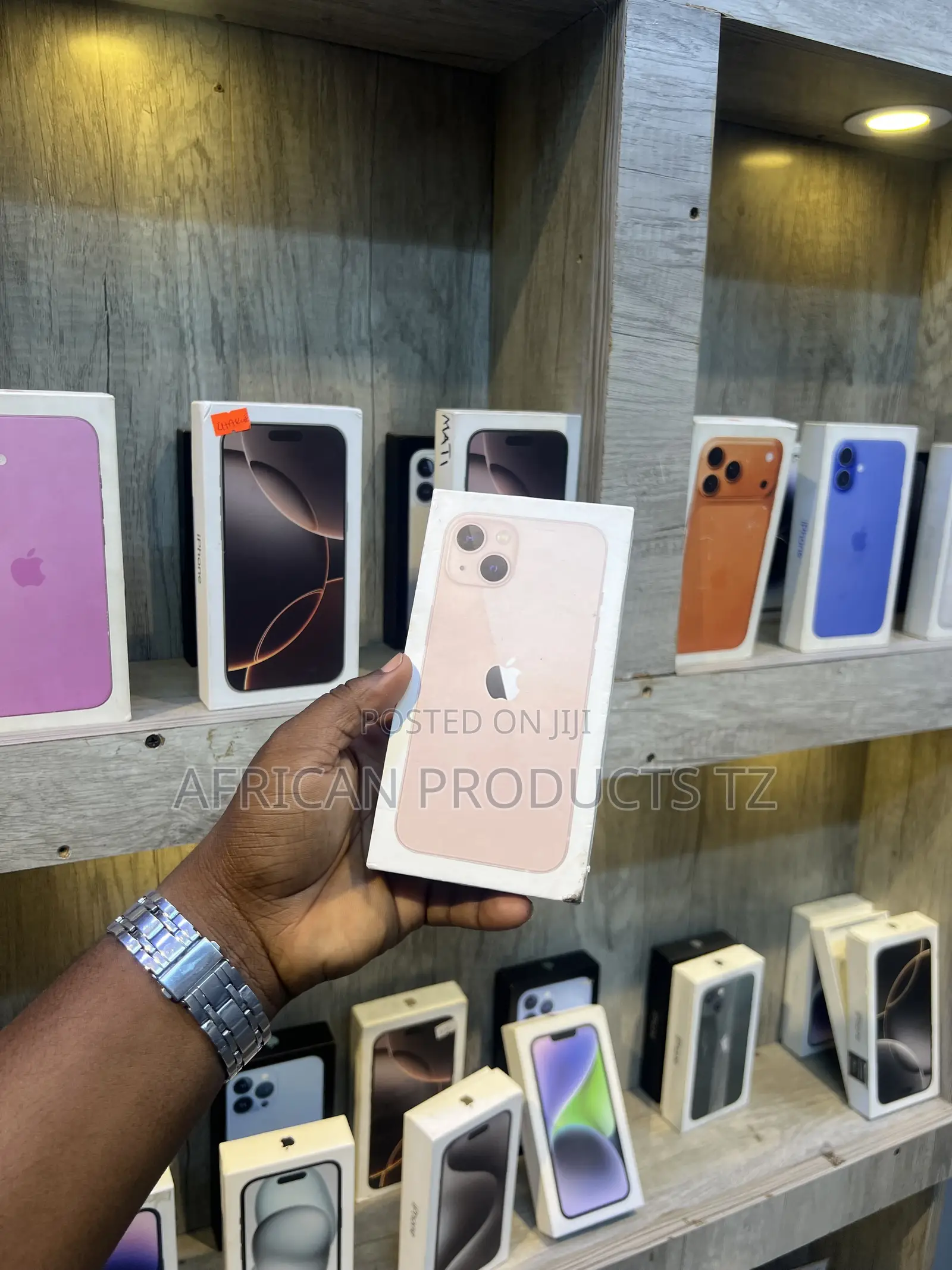 New Apple iPhone 13 128 GB Pink