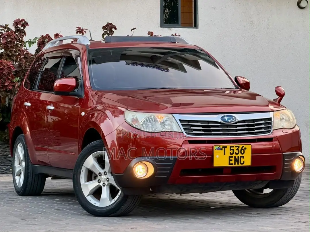 Subaru Forester 2010 Maroon