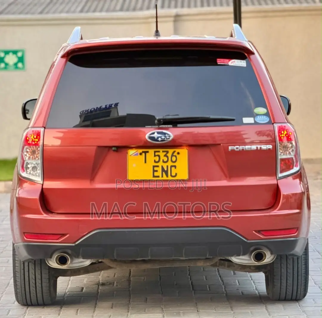 Subaru Forester 2010 Maroon
