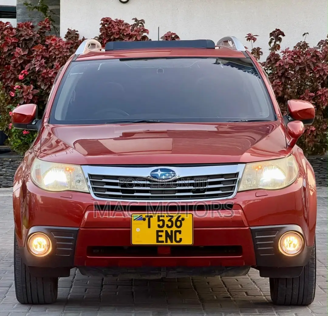 Subaru Forester 2010 Maroon