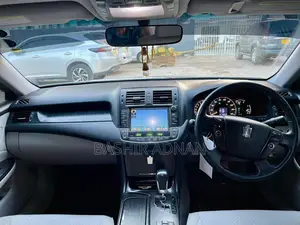 Toyota Crown 2009 Gray