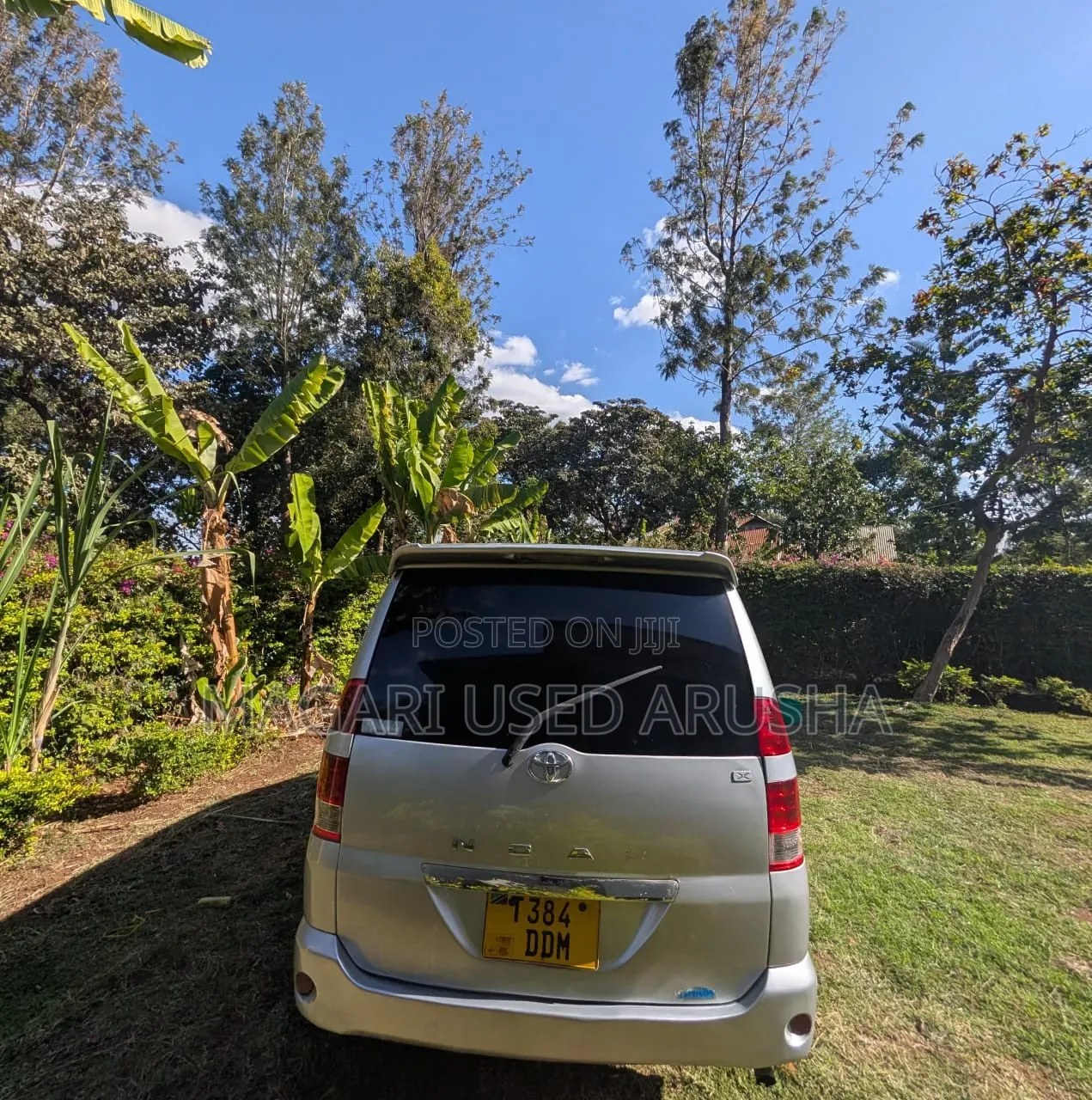 Toyota Noah 2005 Silver