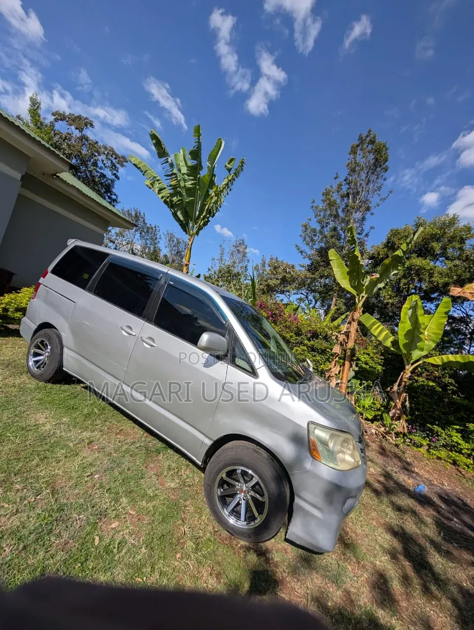 Toyota Noah 2005 Silver