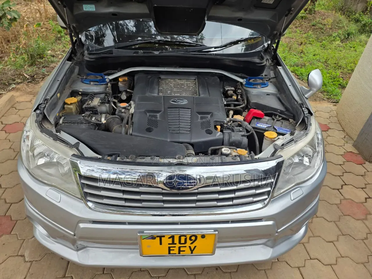 Subaru Forester 2010 Silver