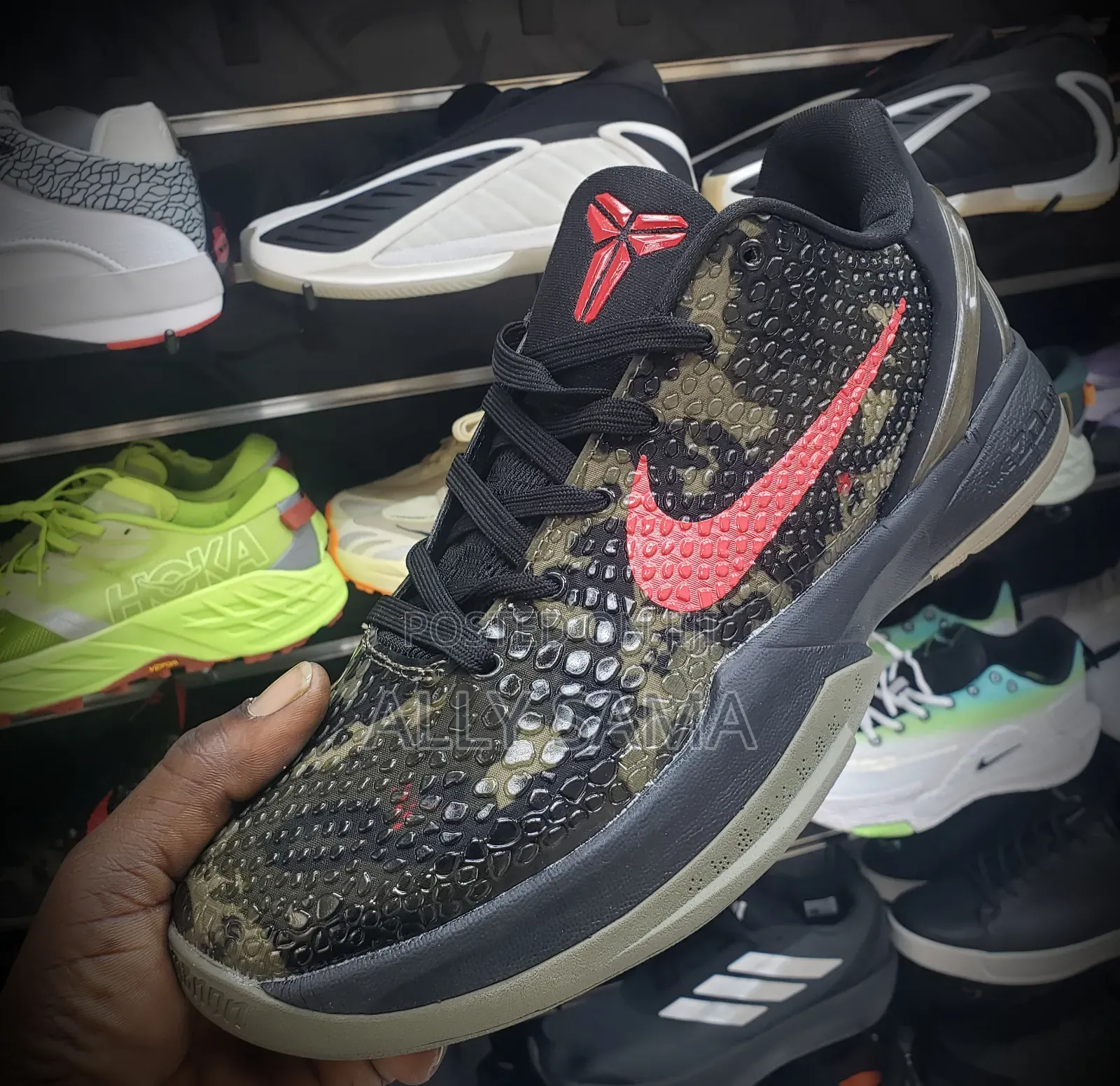 Men's Sneakers Nike Kobe Combat