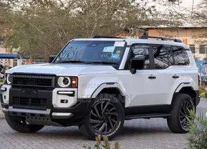 Toyota Land Cruiser Prado 2024 White