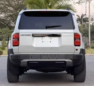 Toyota Land Cruiser Prado 2024 White