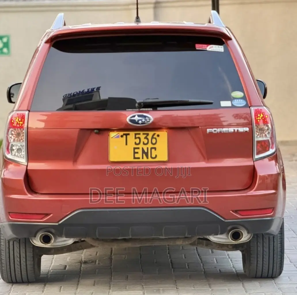 Subaru Forester 2010 Maroon