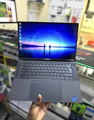 Laptop Dell Precision 5560 16GB Intel Core i7 SSD 512GB