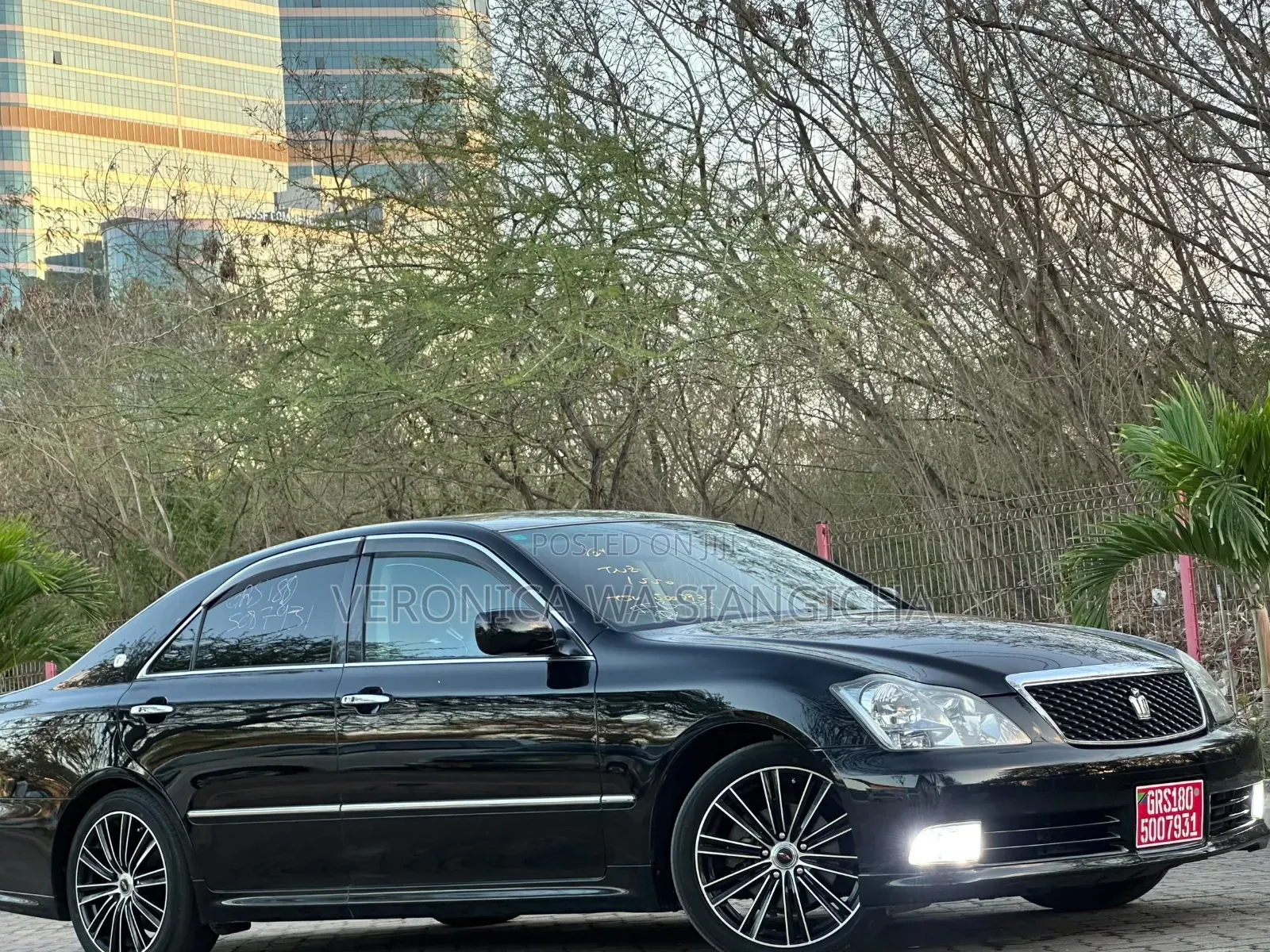 Toyota Crown Royale 2005 Black