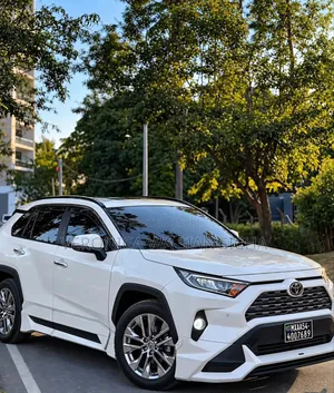 Toyota RAV4 2020 White