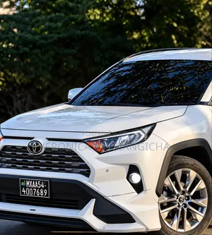Toyota RAV4 2020 White