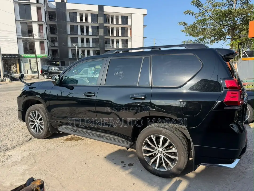 Toyota Land Cruiser Prado 2020 Black