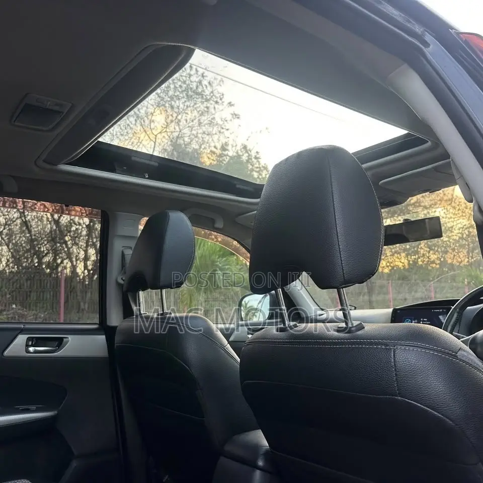 Subaru Forester 2010 Black