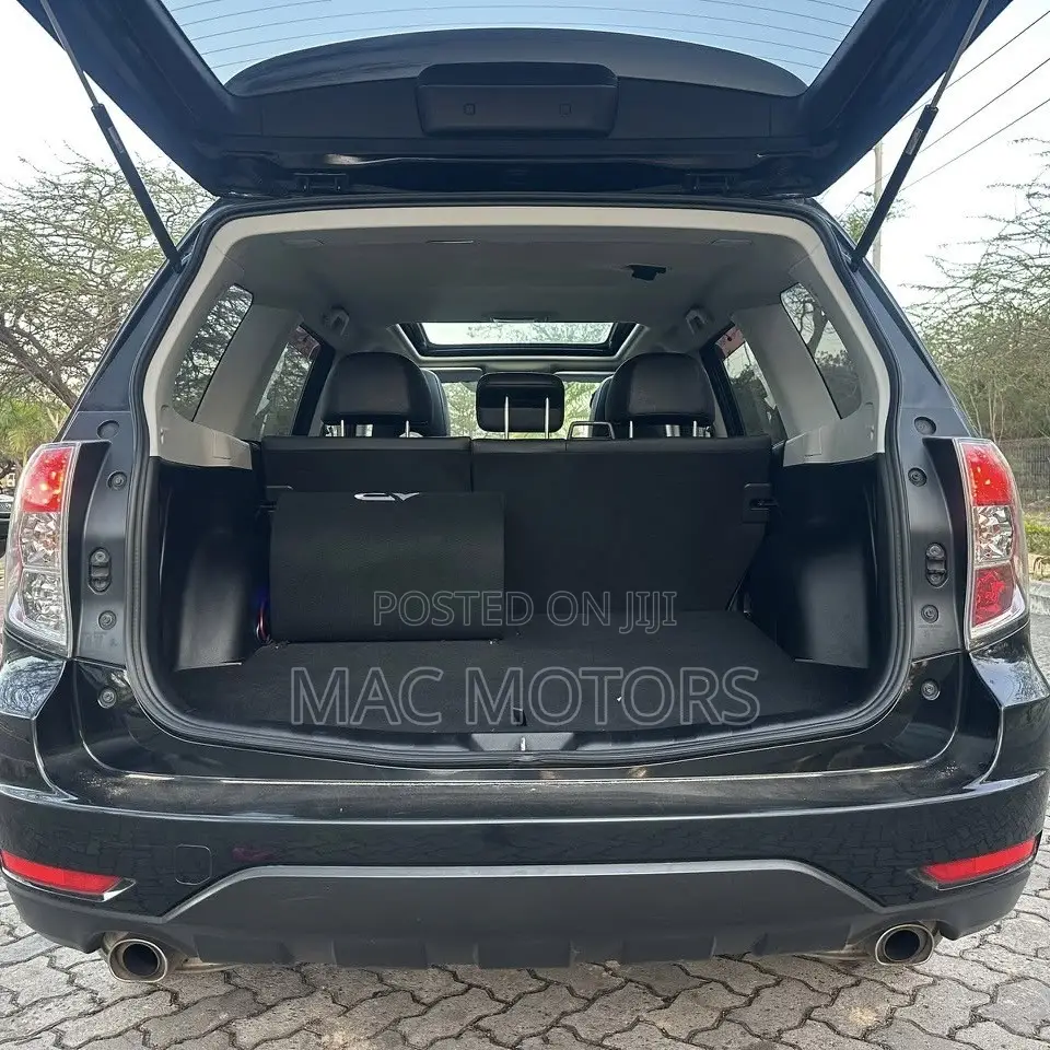 Subaru Forester 2010 Black