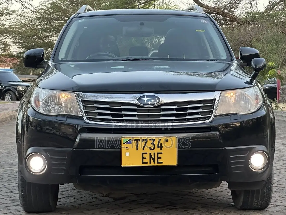 Subaru Forester 2010 Black