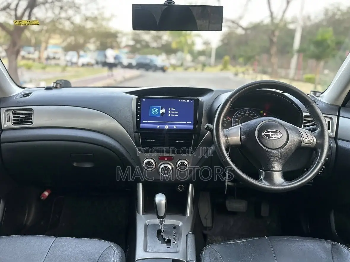 Subaru Forester 2010 Black