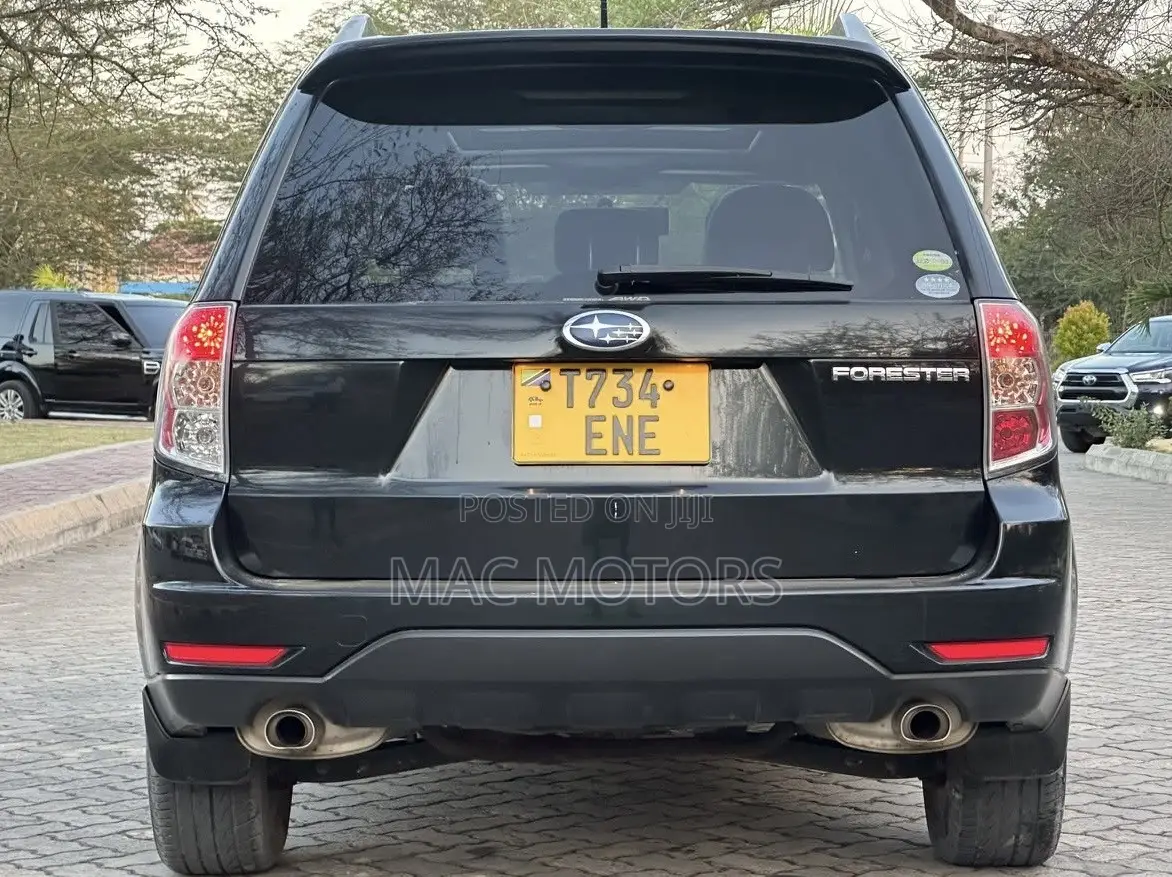 Subaru Forester 2010 Black