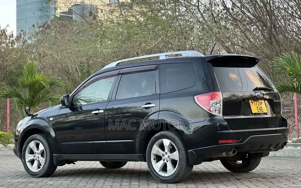 Subaru Forester 2010 Black