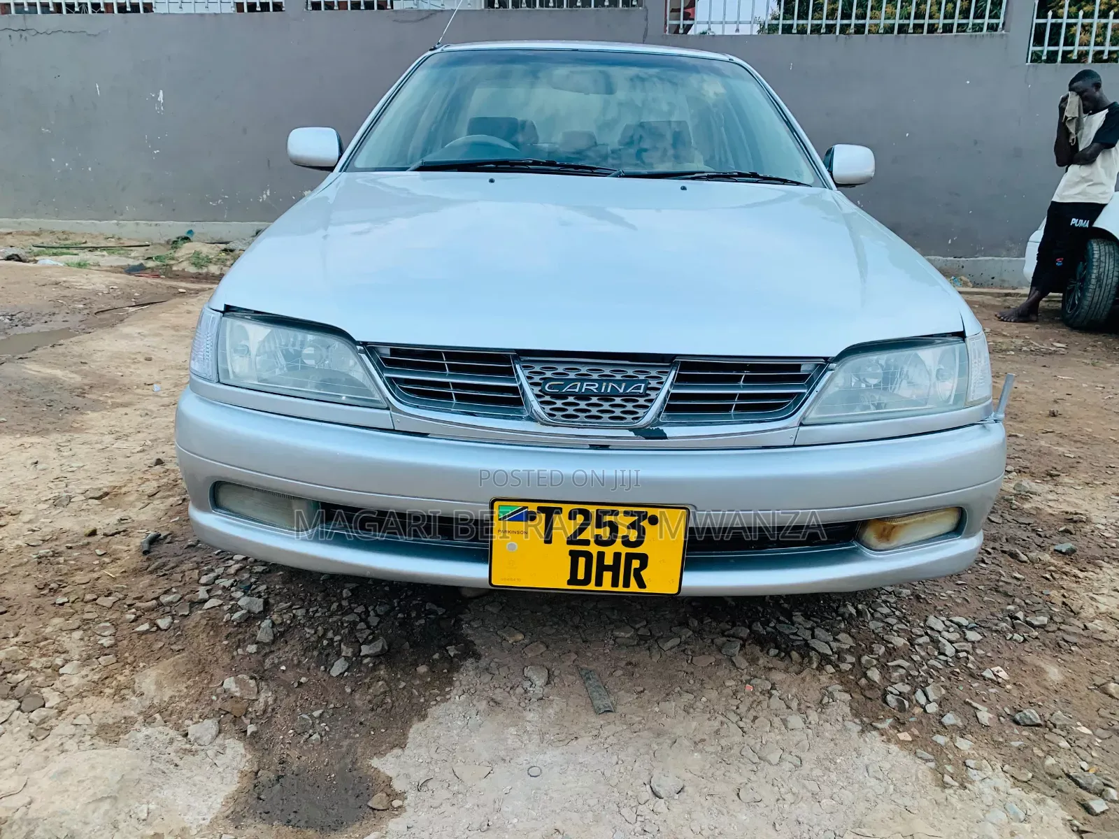 Toyota Carina 2000 Silver