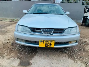 Toyota Carina 2000 Silver