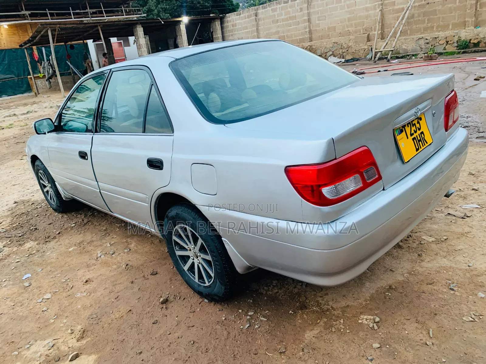 Toyota Carina 2000 Silver