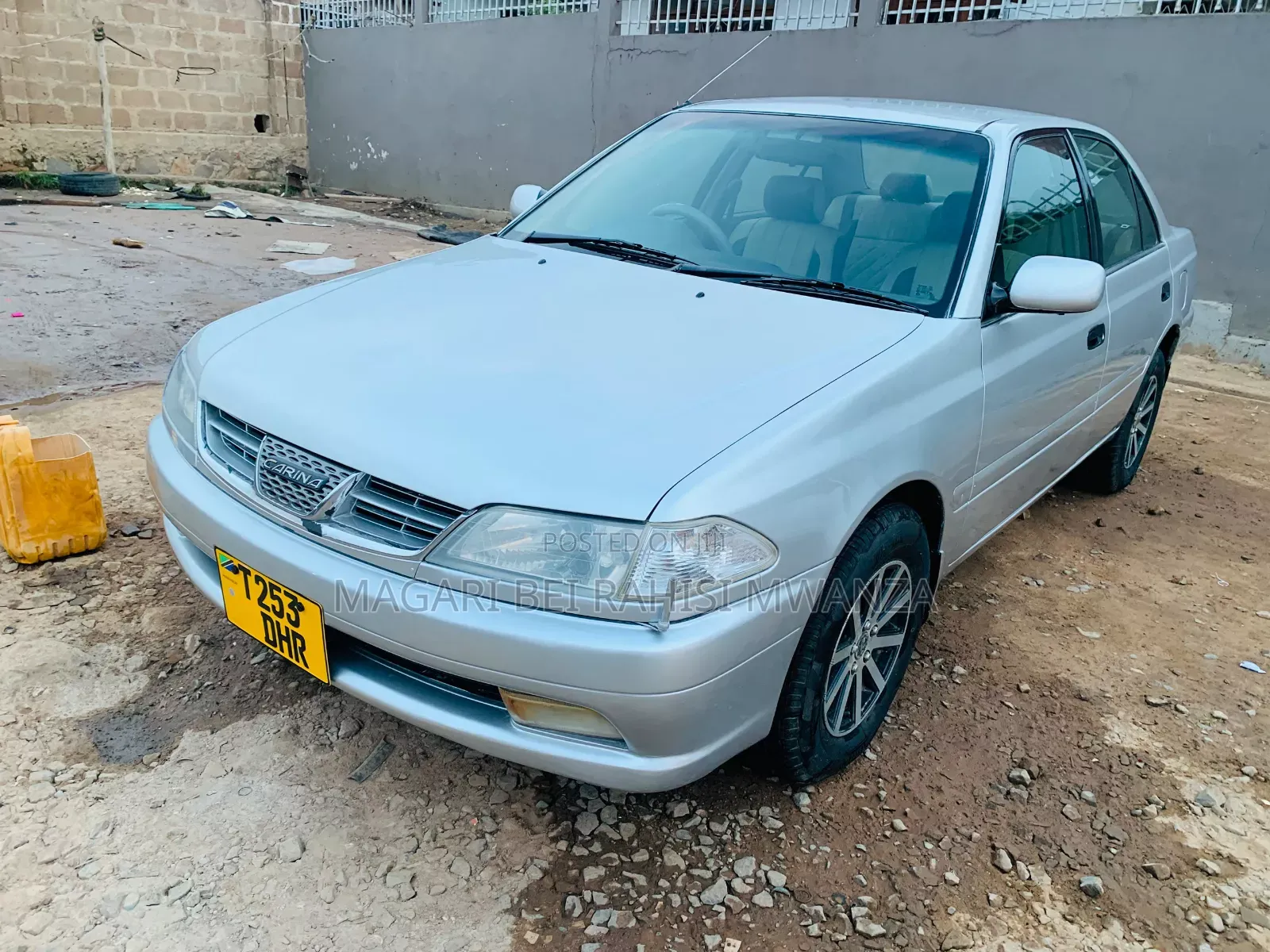 Toyota Carina 2000 Silver
