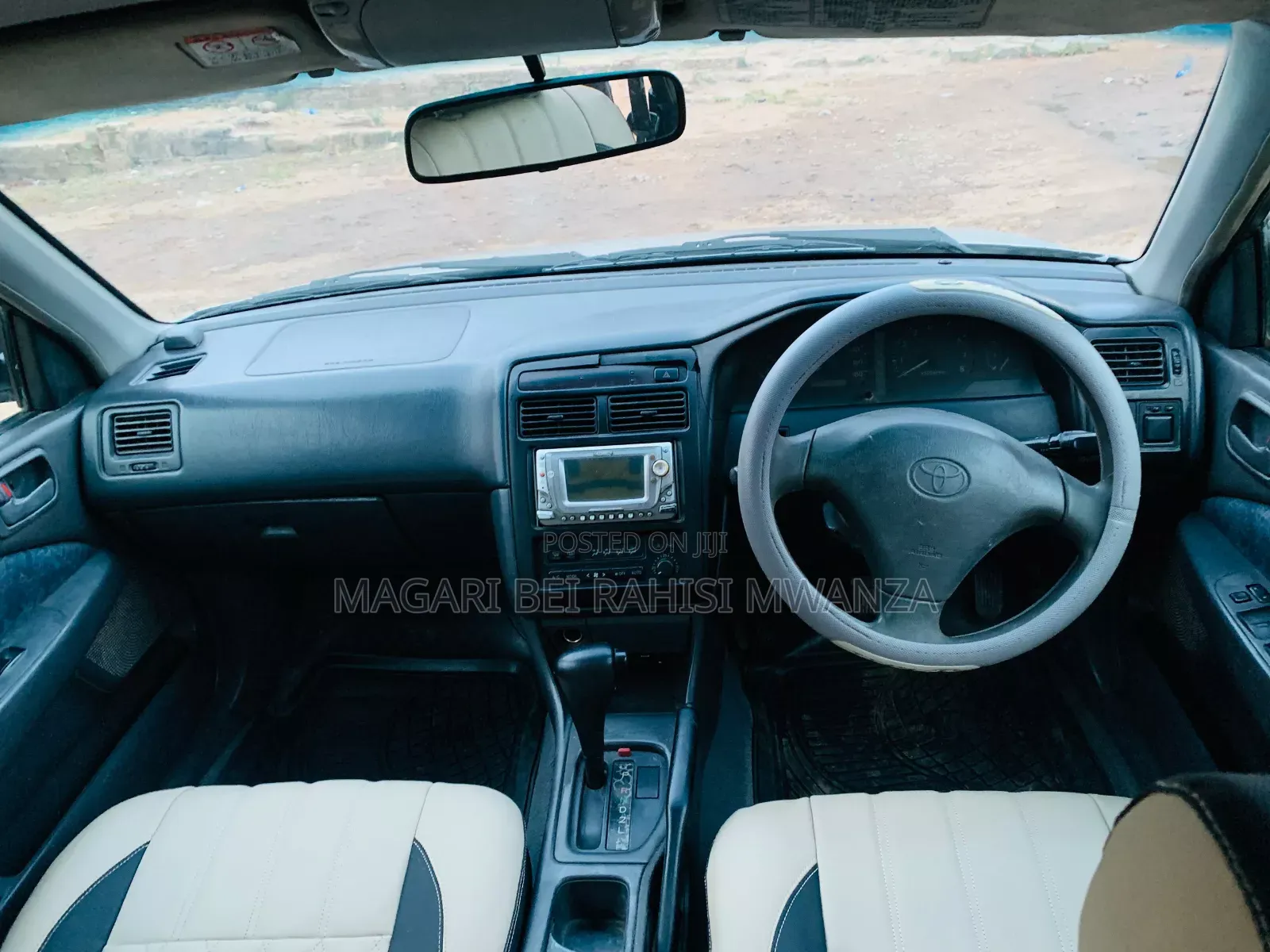 Toyota Carina 2000 Silver
