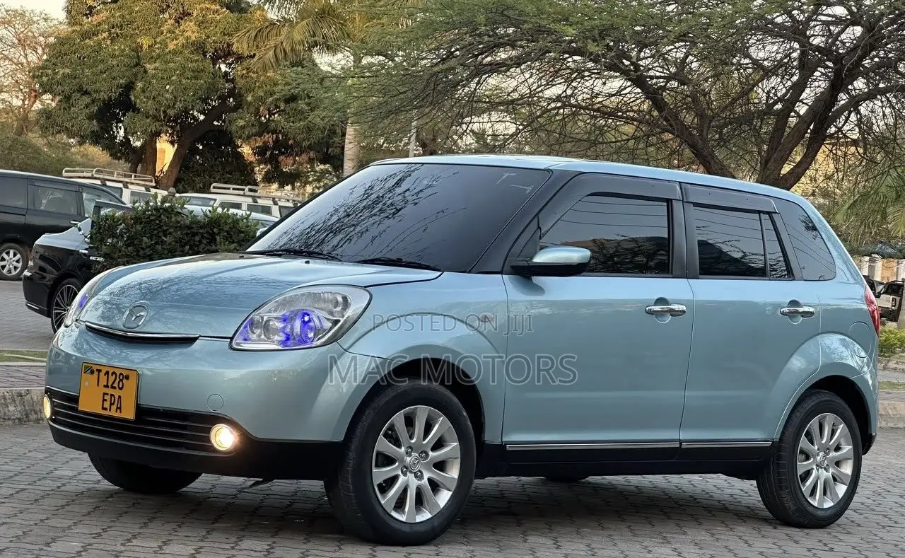 Mazda Verisa 2008 Blue