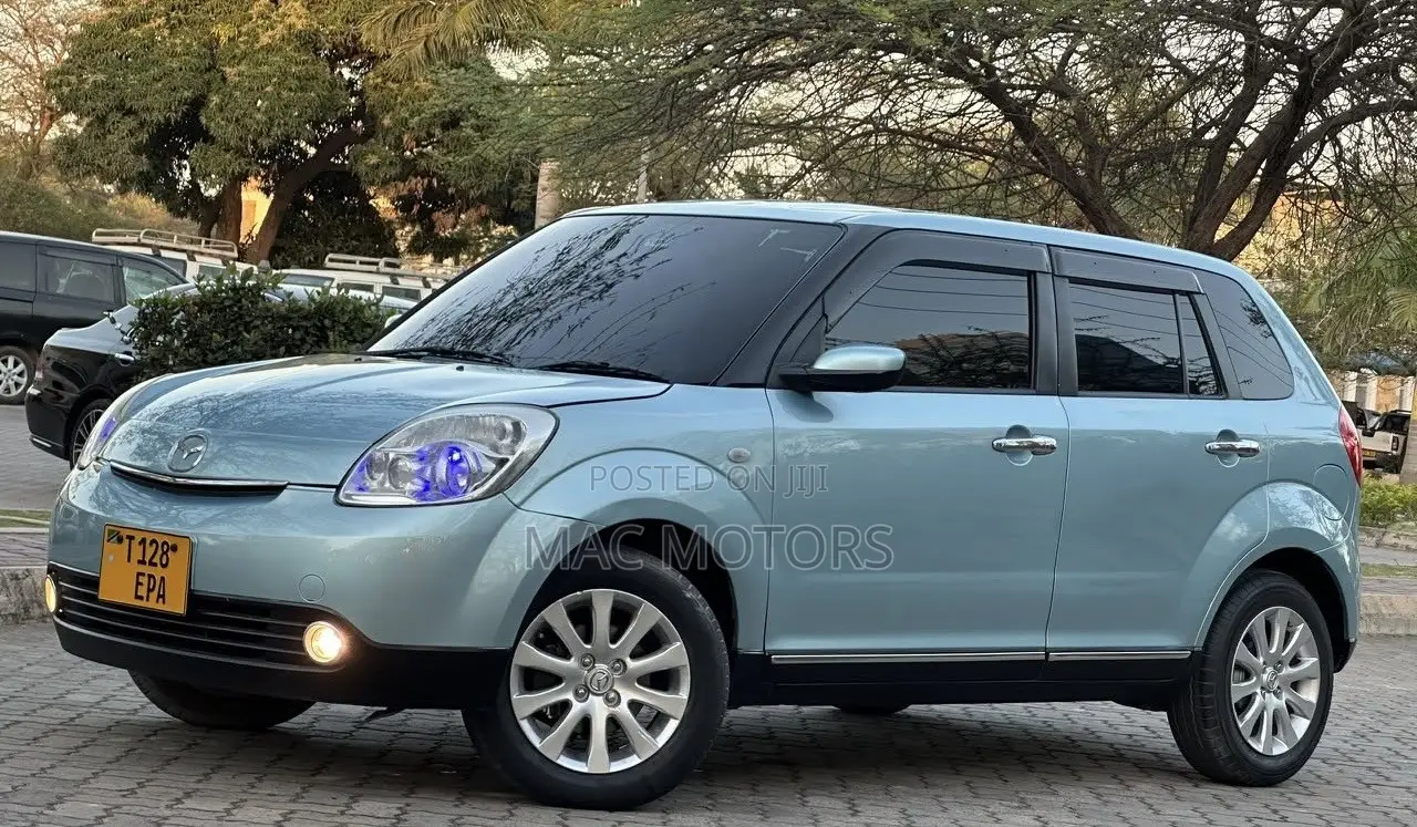 Mazda Verisa 2008 Blue