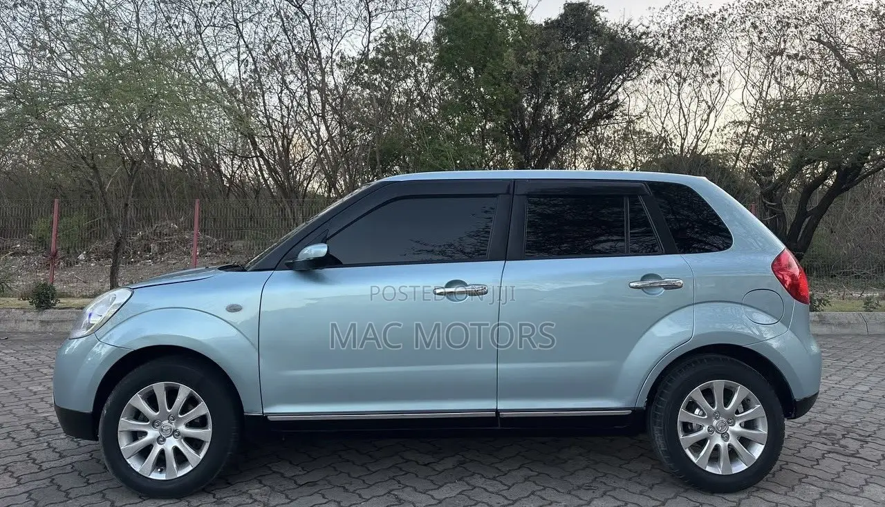 Mazda Verisa 2008 Blue