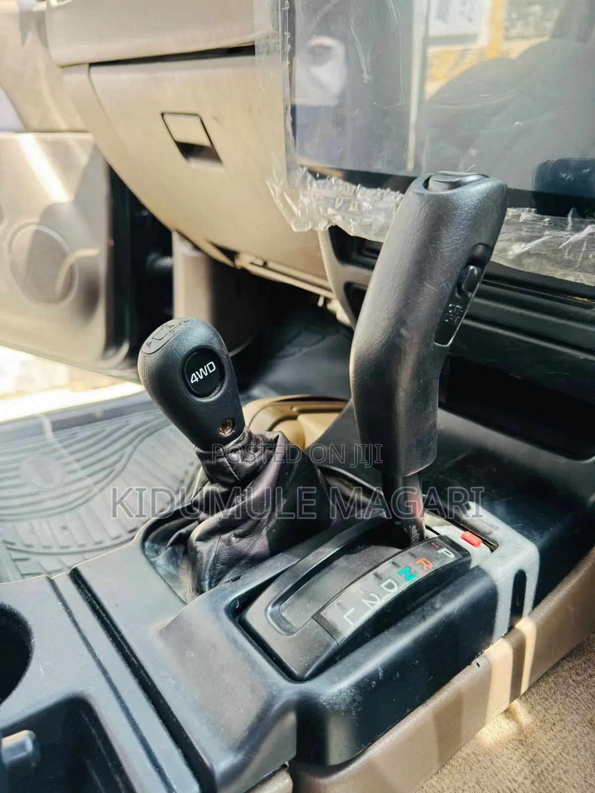 Toyota Hilux Surf 1999 Black