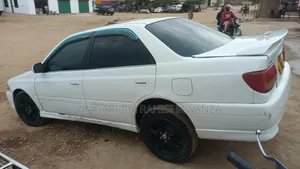 Toyota Carina 2000 White