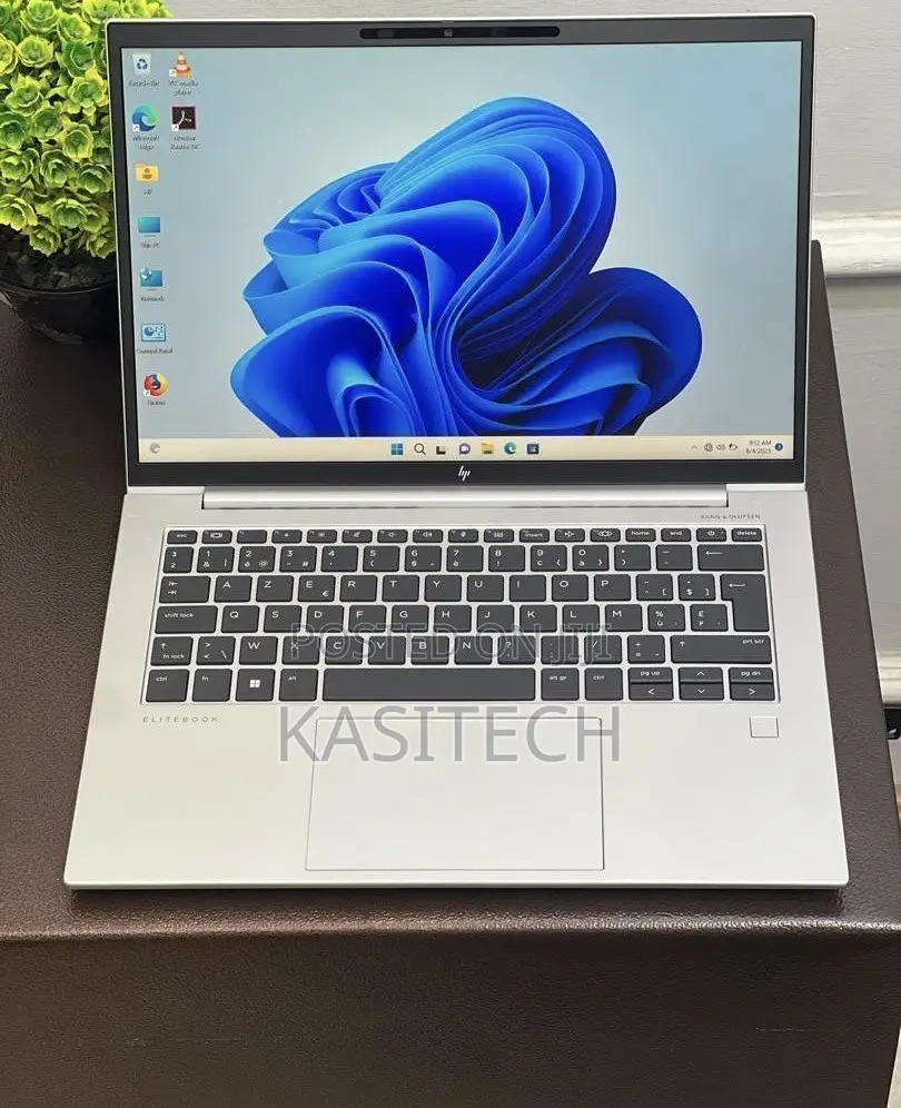 New Laptop HP EliteBook 845 G10 16GB AMD Ryzen 5 SSD 256GB