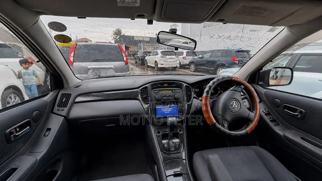 Toyota Kluger 2005 Black