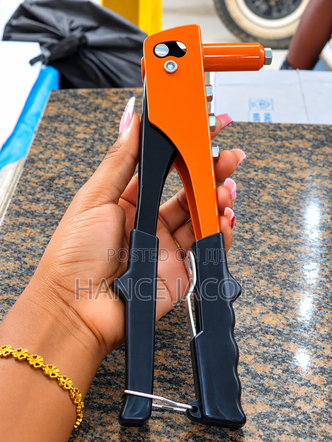 Hand Riveter