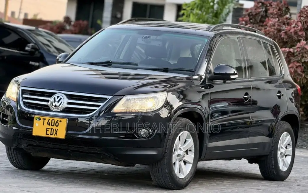 Volkswagen Tiguan 2009 Black