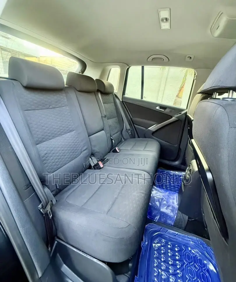 Volkswagen Tiguan 2009 Black