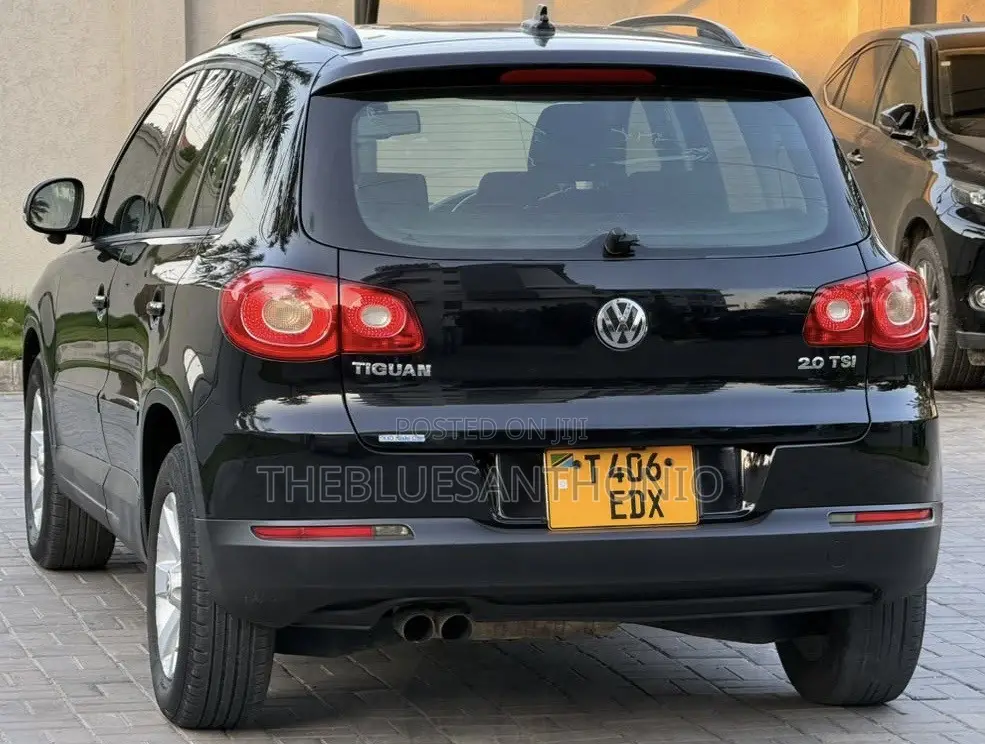 Volkswagen Tiguan 2009 Black