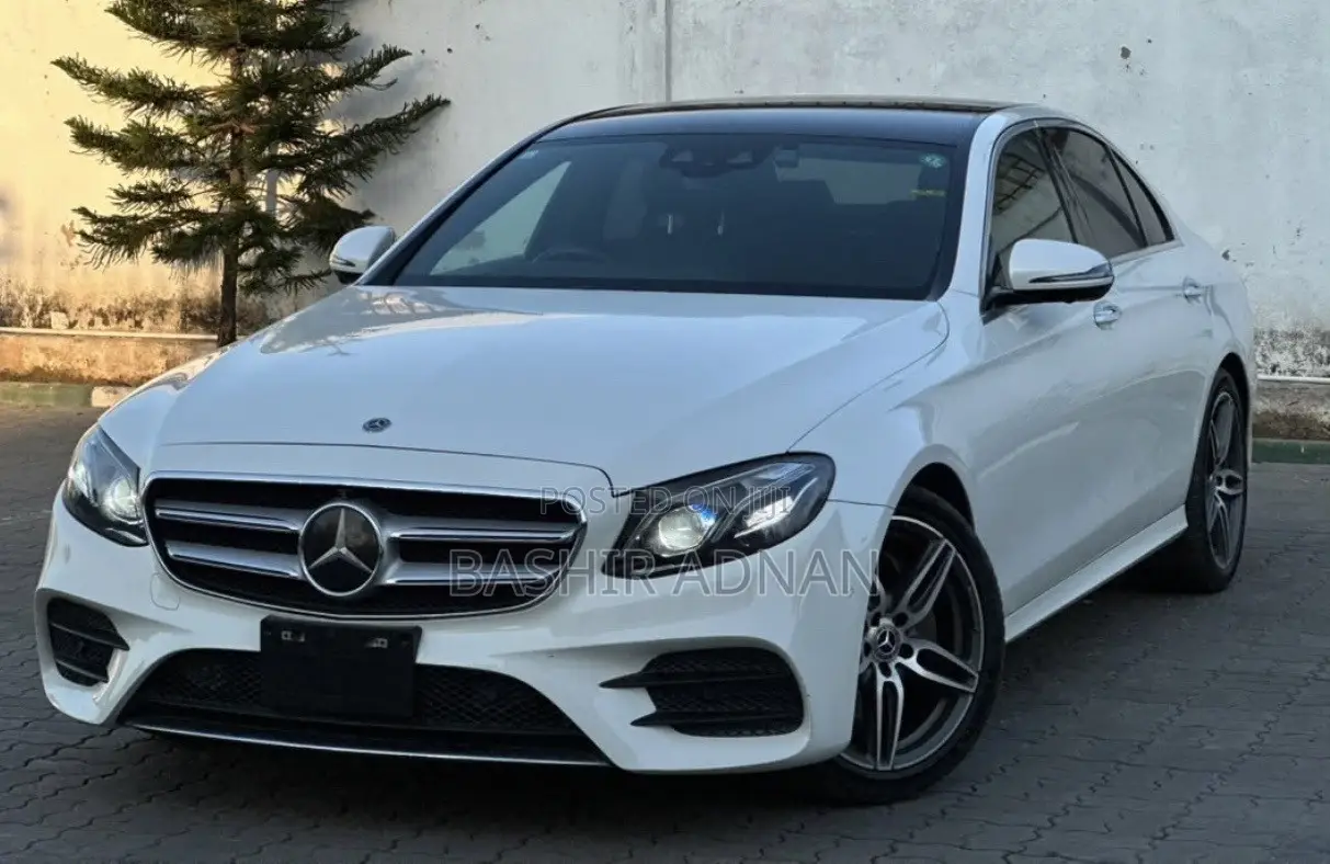Mercedes-Benz E220 2017 Pearl