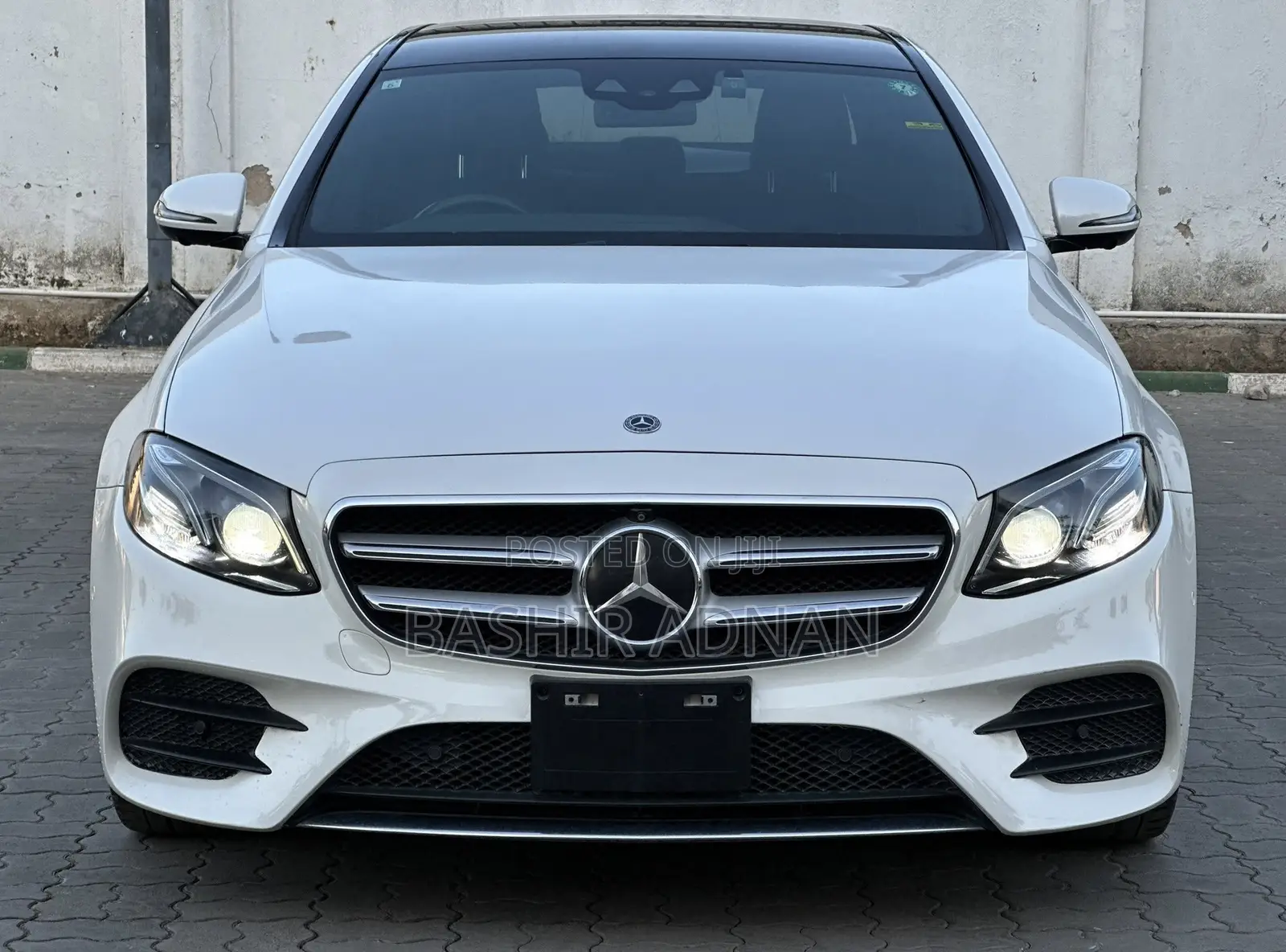 Mercedes-Benz E220 2017 Pearl