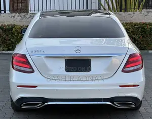 Mercedes-Benz E220 2017 Pearl